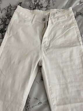 SHEIN | White Skinny Jeans